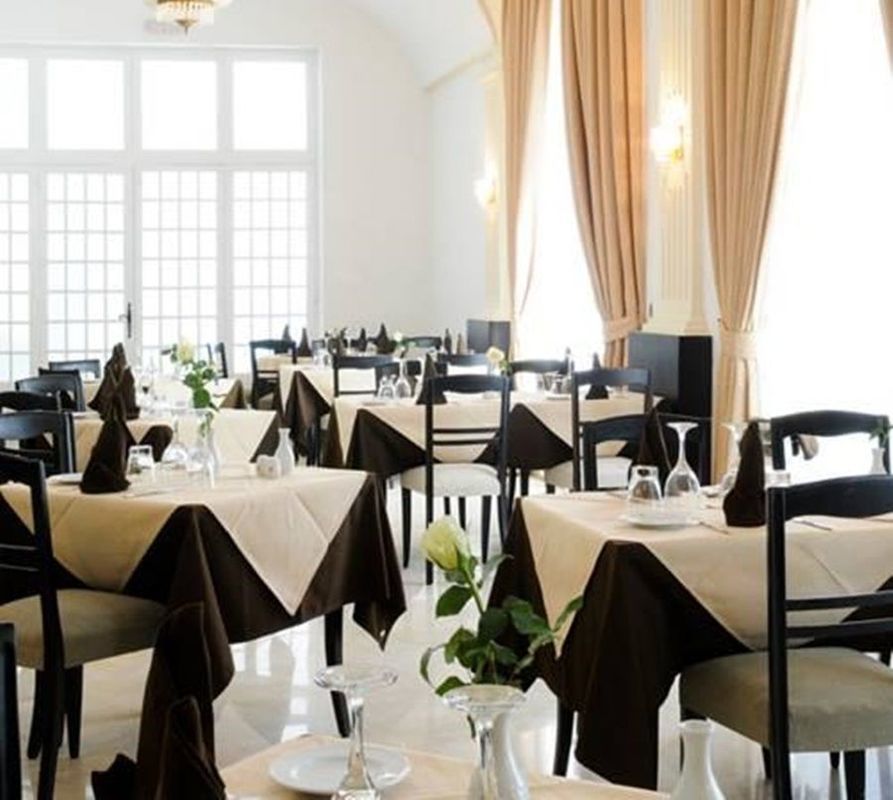 Majestic Hotel Tunis Exterior photo