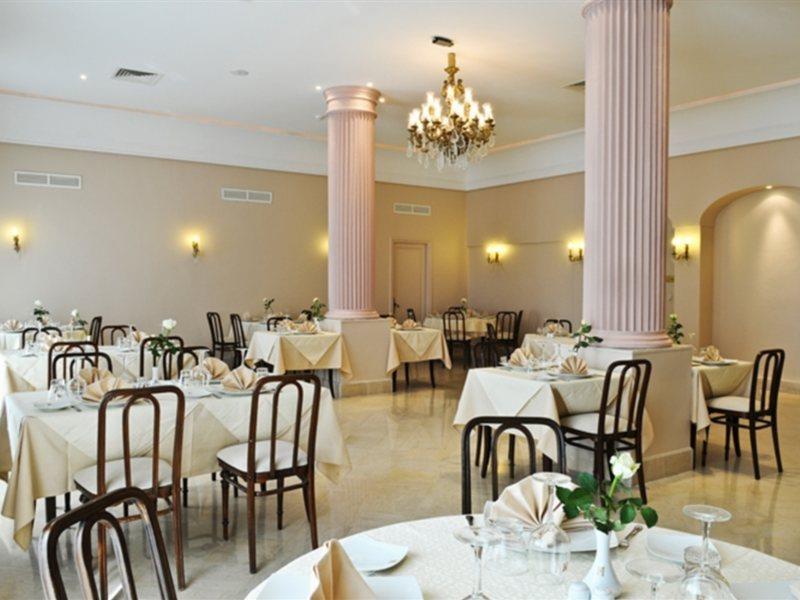 Majestic Hotel Tunis Exterior photo