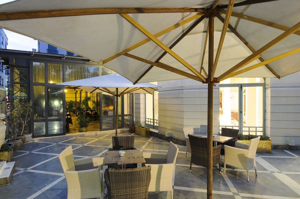 Majestic Hotel Tunis Exterior photo