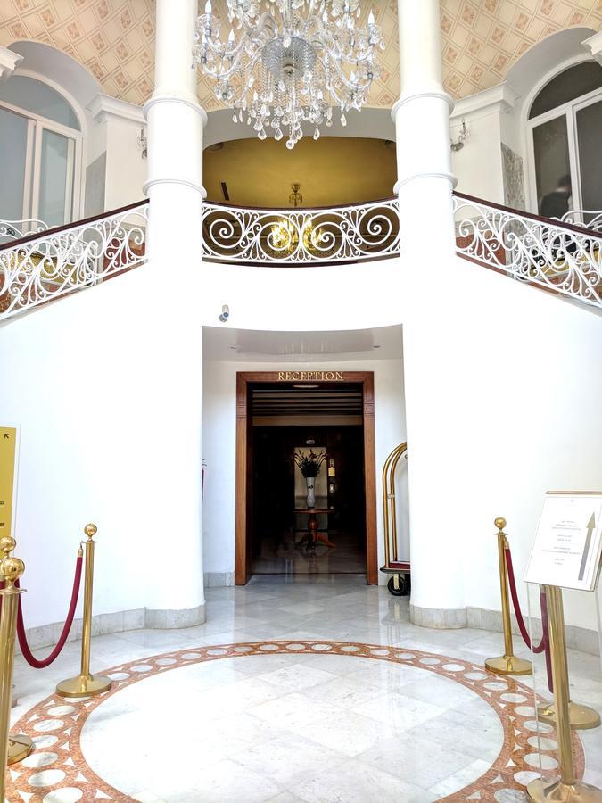 Majestic Hotel Tunis Exterior photo