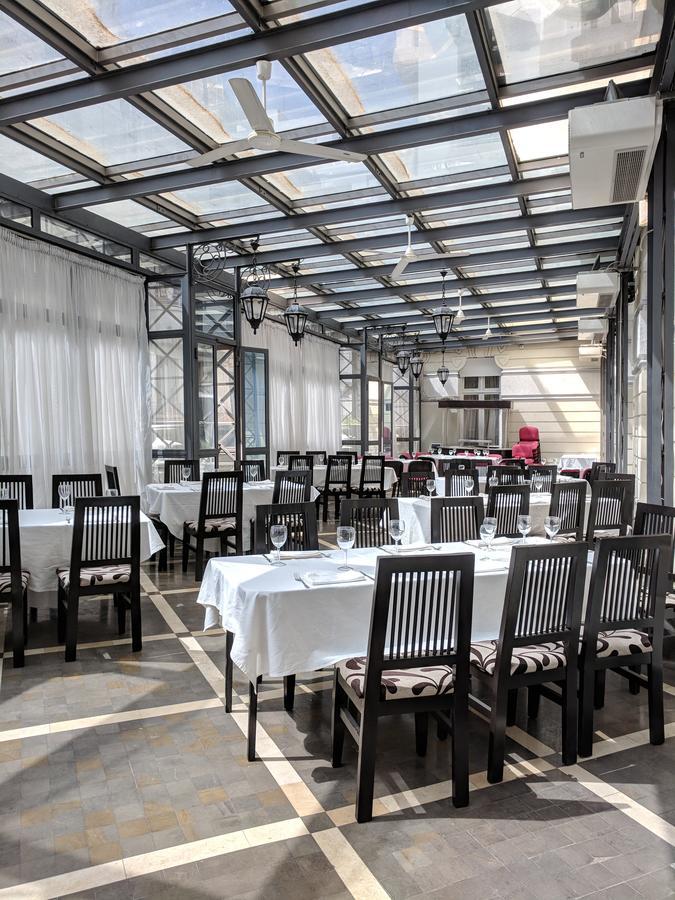 Majestic Hotel Tunis Exterior photo