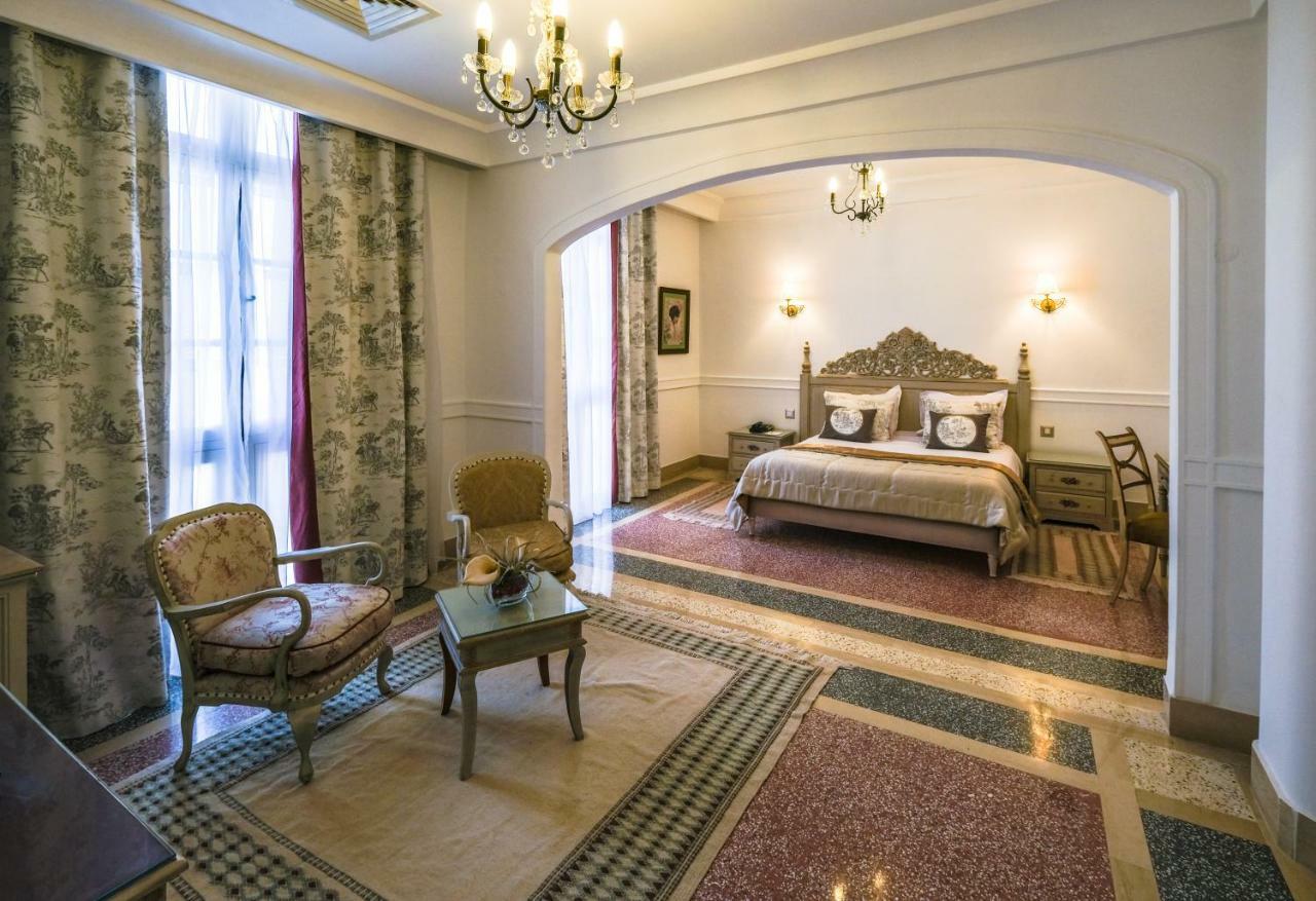 Majestic Hotel Tunis Exterior photo