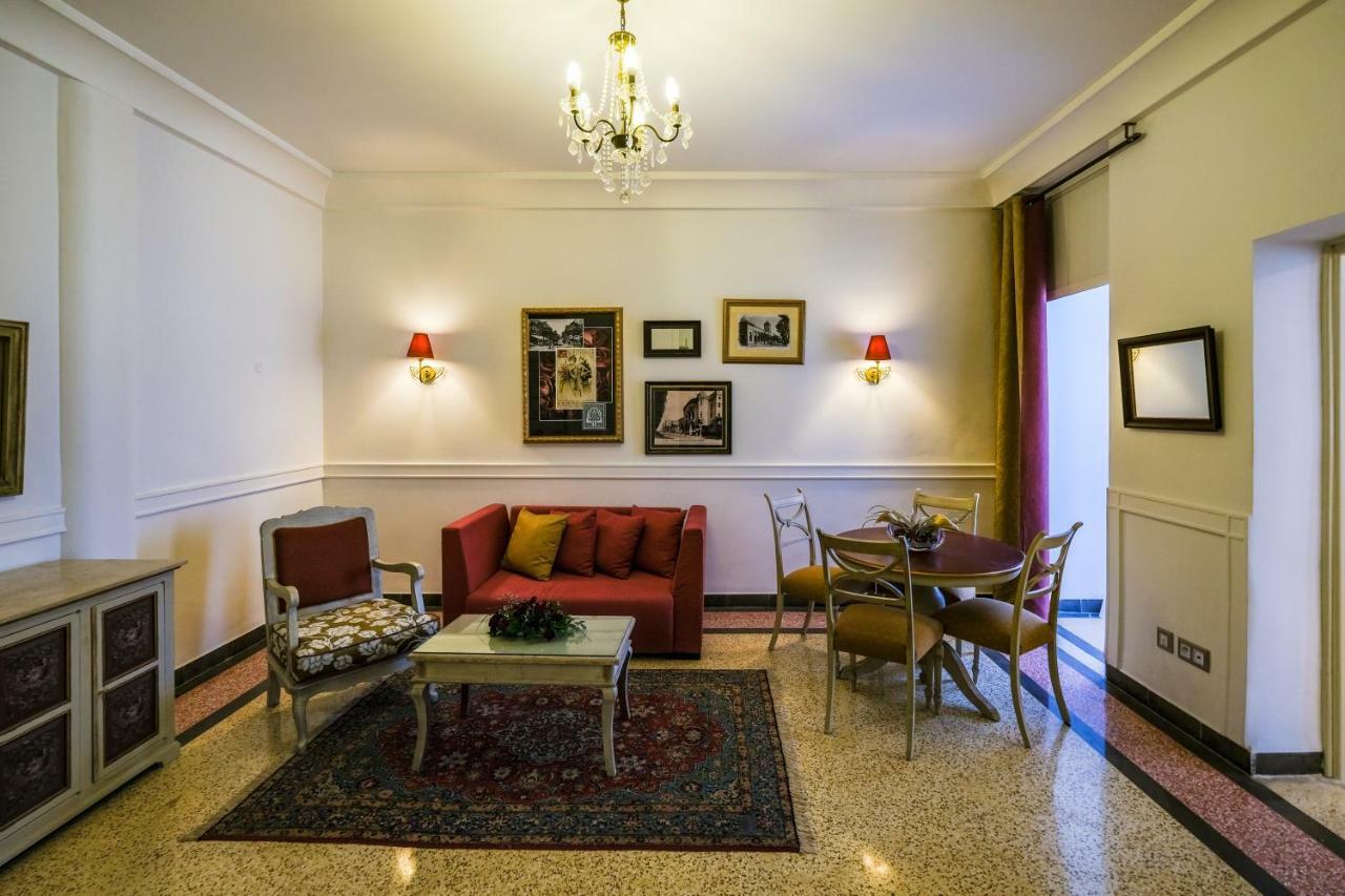 Majestic Hotel Tunis Exterior photo
