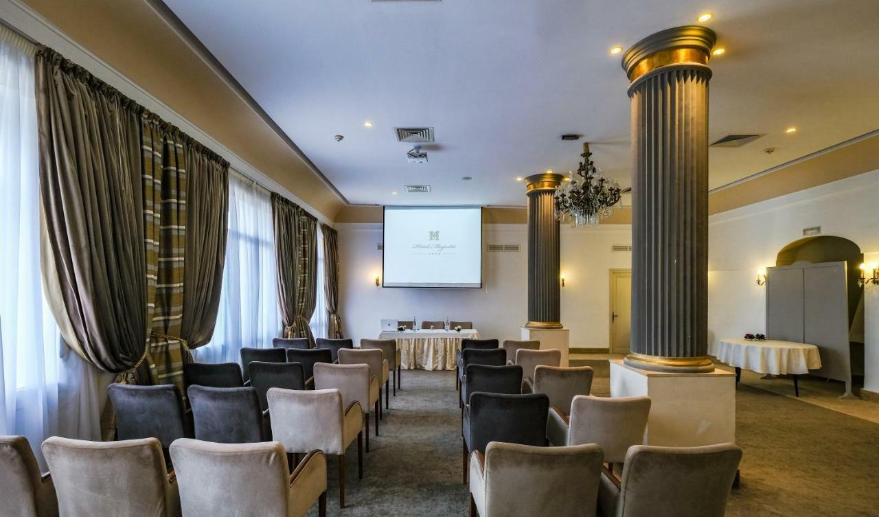 Majestic Hotel Tunis Exterior photo